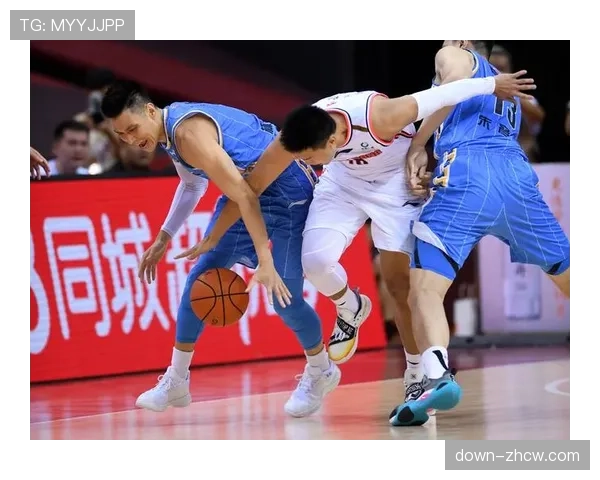 【2026年4月CBA联赛区域防守与盯人混用趋势·非赛事·法制·通讯CBA联盟更新《竞赛管理规定》，明确对“违规防守动作”的即时回放裁决流程